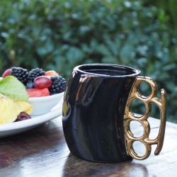 MUG POING AMERICAIN BLACK & GOLD